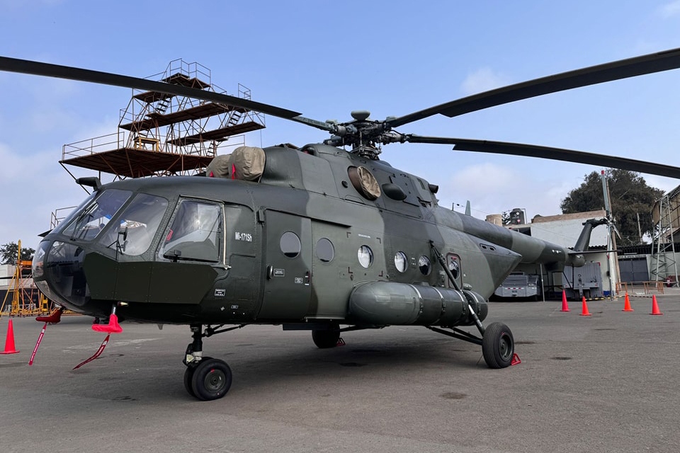 Helicóptero MI-17-1B en tierra